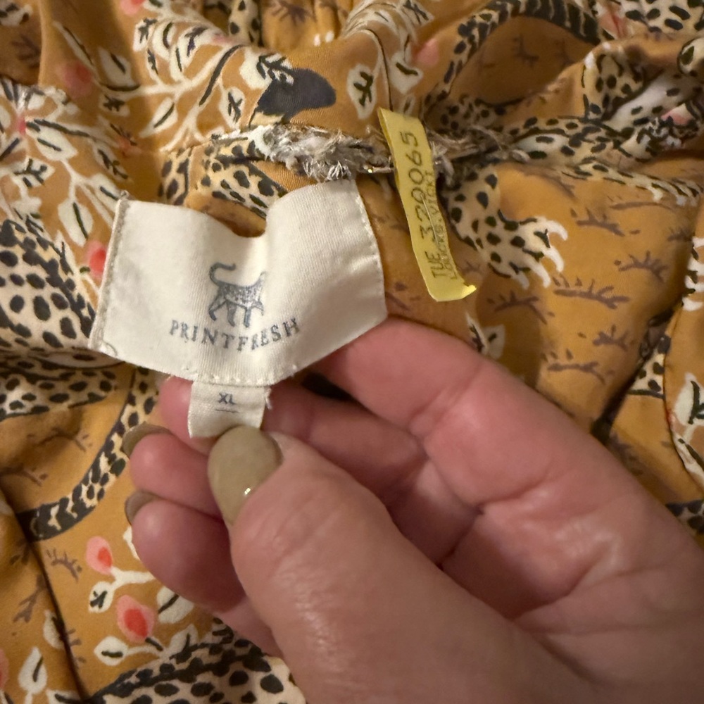 Printfresh Eco Satin Tobacco Bagheera Leopard Pajama Set - Picture 4 of 5